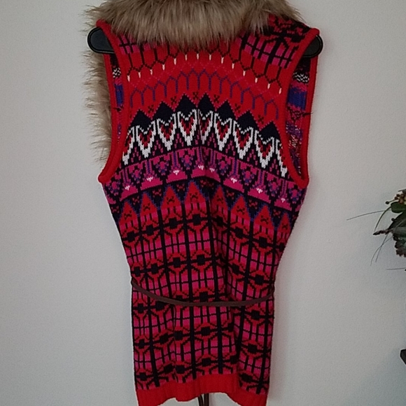 Fur Collared Bold Graphic Print Knit Long Vest - Picture 2 of 4